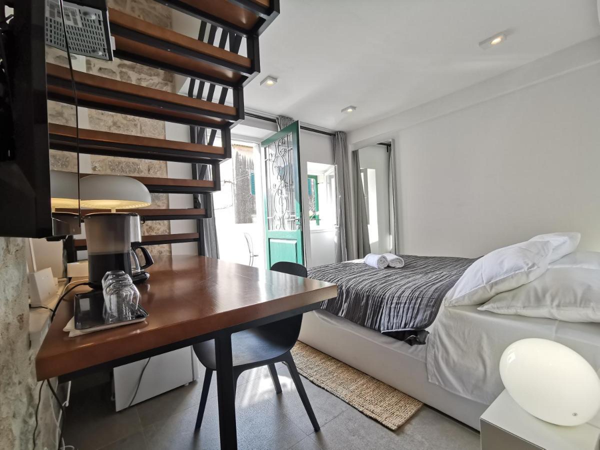 Fjaka Boutique Apartments Сплит Екстериор снимка