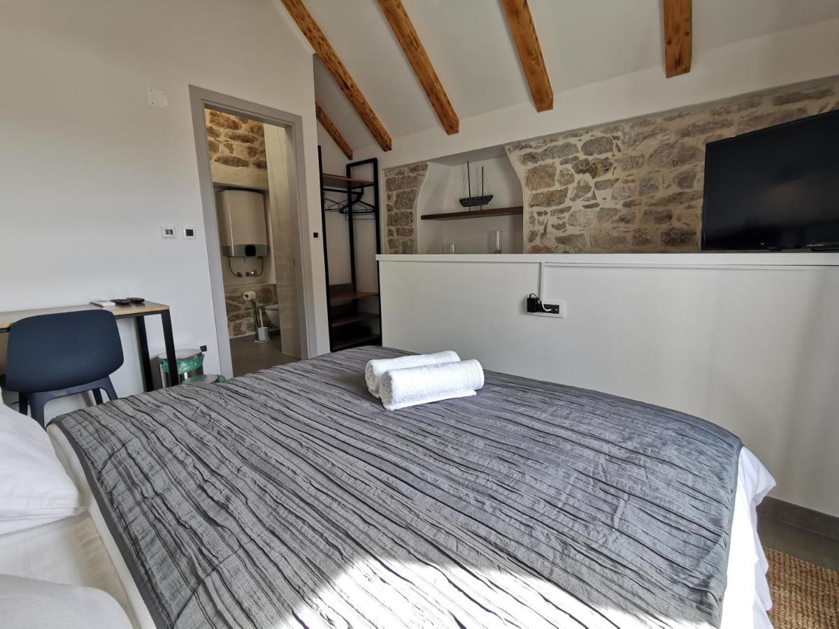 Fjaka Boutique Apartments Сплит Екстериор снимка